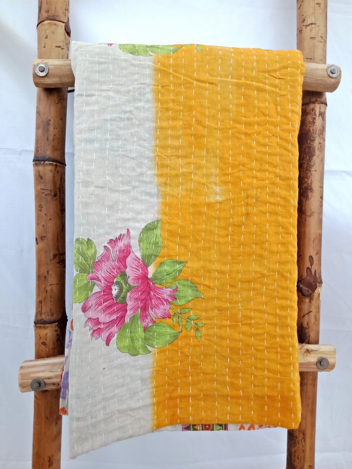 Vintage Kantha Quilts, Throw Blankets, Bedspreads & Wholesale Quilts