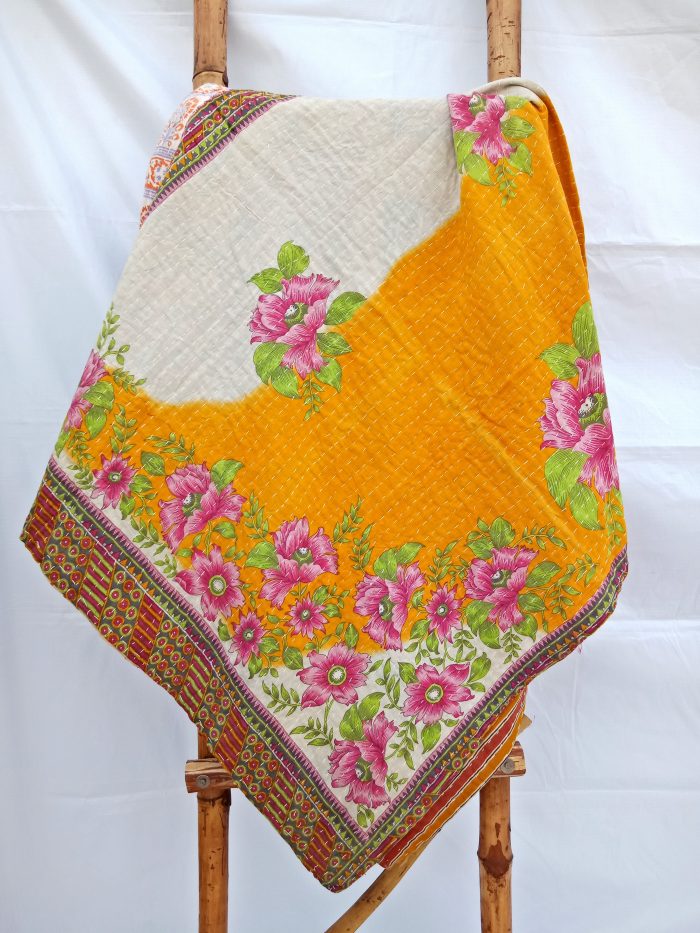 Vintage Kantha Quilts, Throw Blankets, Bedspreads & Wholesale Quilts