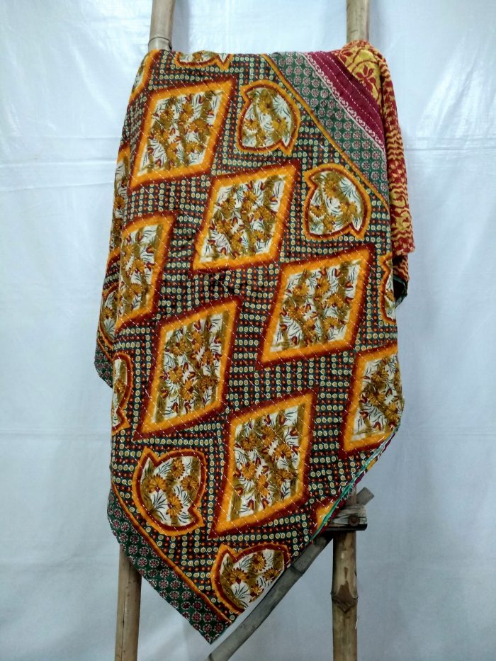 Vintage Kantha Quilts, Throw Blankets, Bedspreads & Wholesale Quilts