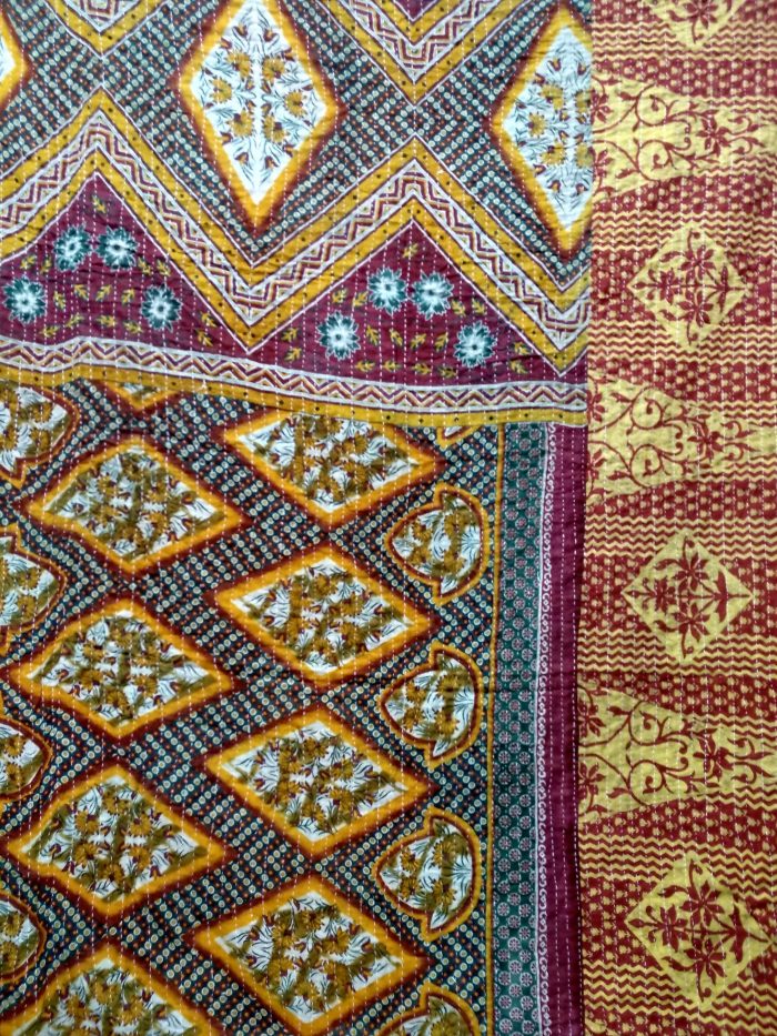 Vintage Kantha Quilts, Throw Blankets, Bedspreads & Wholesale Quilts