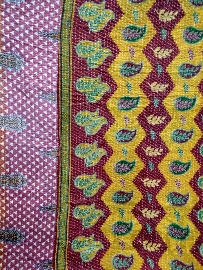 Vintage Kantha Quilts, Throw Blankets, Bedspreads & Wholesale Quilts