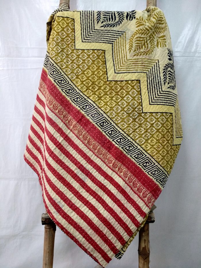 Vintage Kantha Quilts, Throw Blankets, Bedspreads & Wholesale Quilts