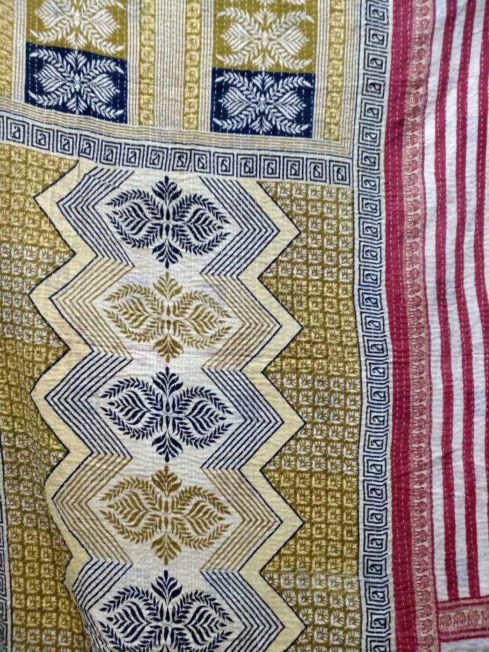 Vintage Kantha Quilts, Throw Blankets, Bedspreads & Wholesale Quilts