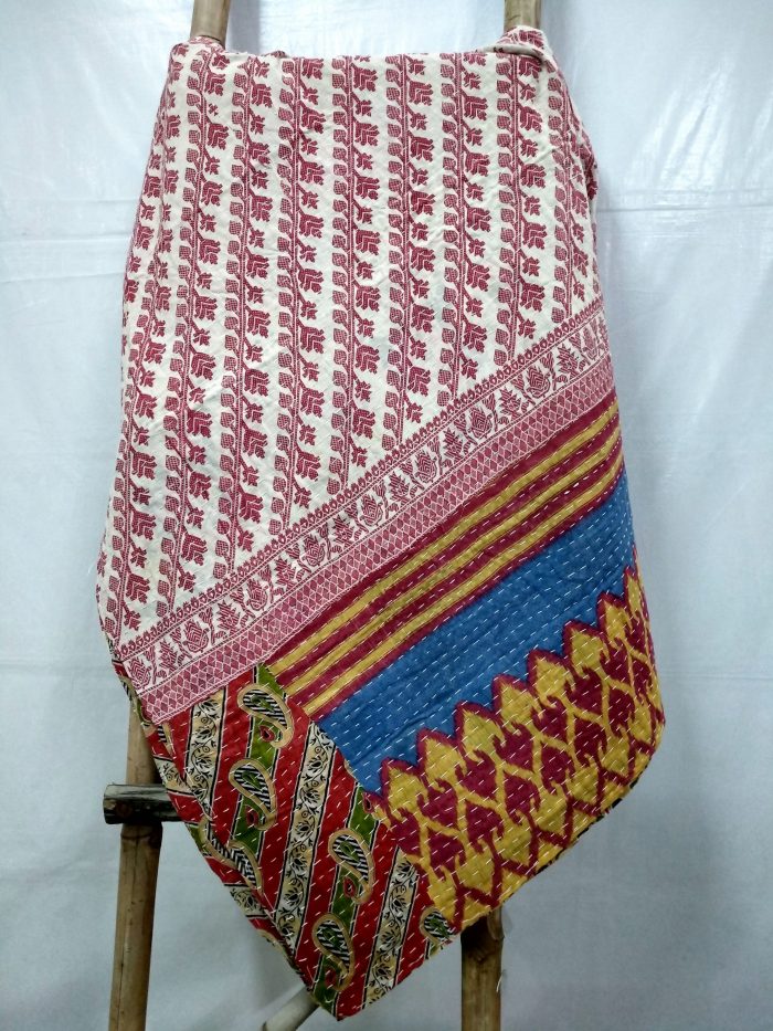 Vintage Kantha Quilts, Throw Blankets, Bedspreads & Wholesale Quilts