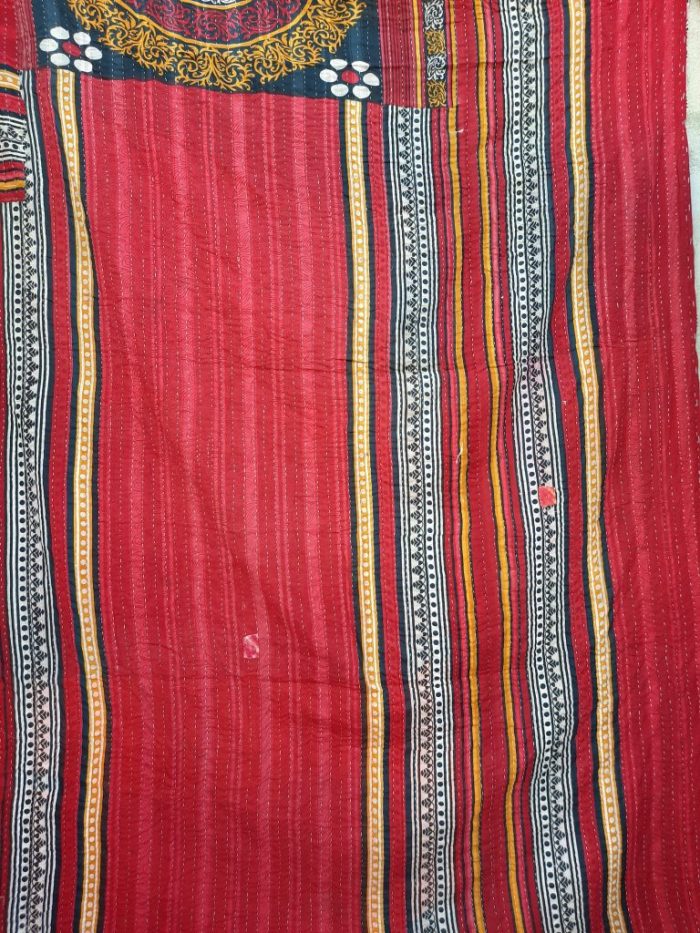 Vintage Kantha Quilts, Throw Blankets, Bedspreads & Wholesale Quilts