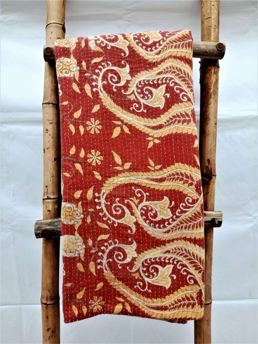 Paisley Cotton Kantha Throw queen