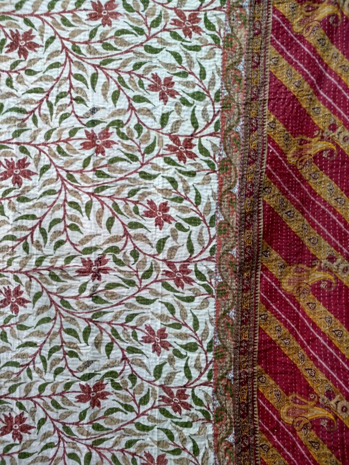 Vintage Kantha Quilts, Throw Blankets, Bedspreads & Wholesale Quilts