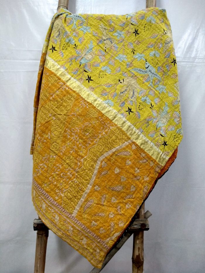 Vintage Kantha Quilts, Throw Blankets, Bedspreads & Wholesale Quilts