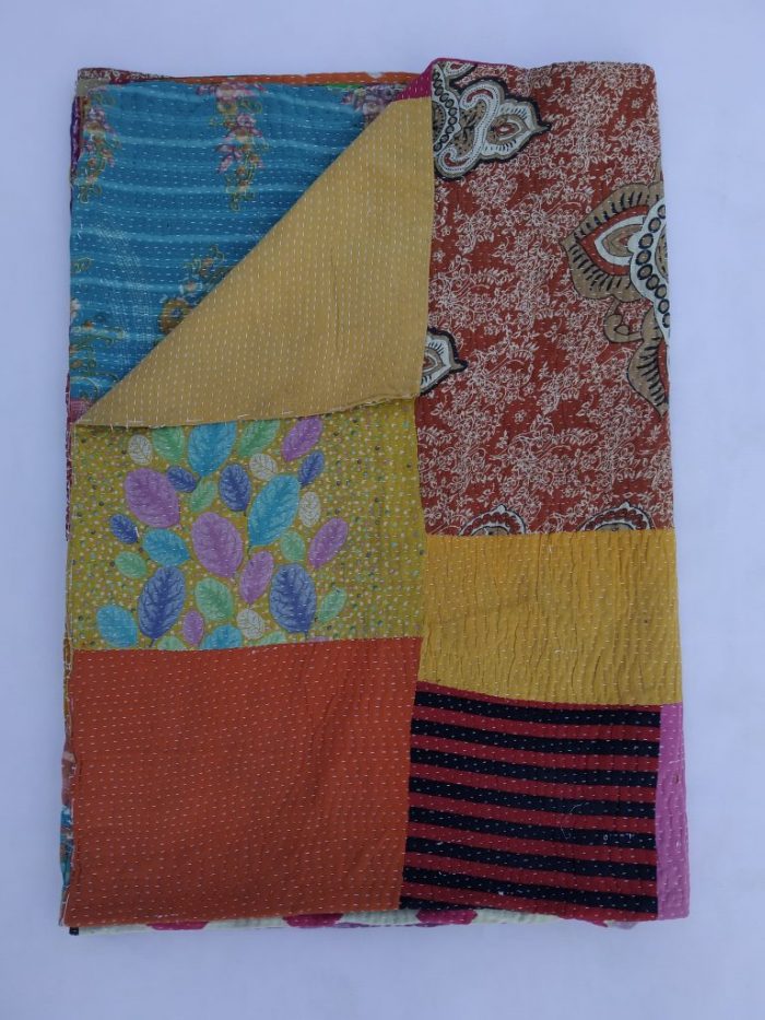 Vintage Kantha Quilts, Throw Blankets, Bedspreads & Wholesale Quilts