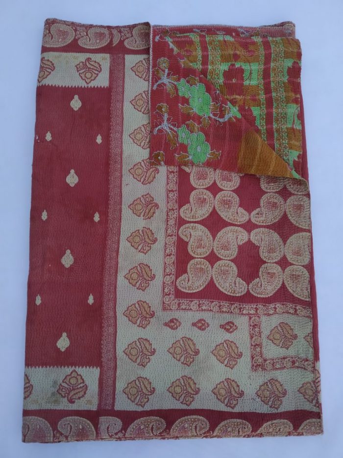 Vintage Kantha Quilts, Throw Blankets, Bedspreads & Wholesale Quilts
