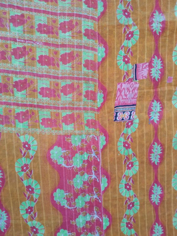 Vintage Kantha Quilts, Throw Blankets, Bedspreads & Wholesale Quilts