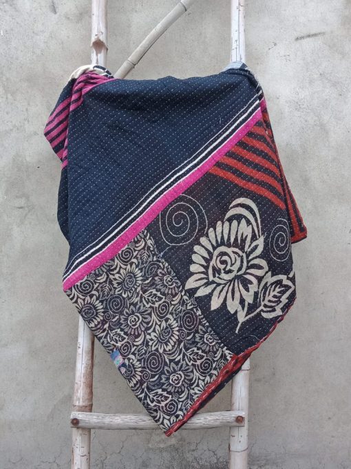 Black White Floral Kantha Quilt|Vintage Kantha