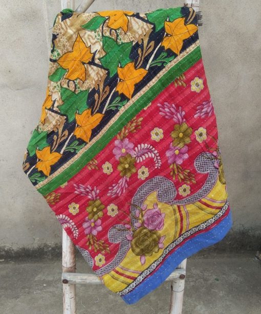 Lotus Indian National Flower Kantha Quilt | Indian Kantha Supplier