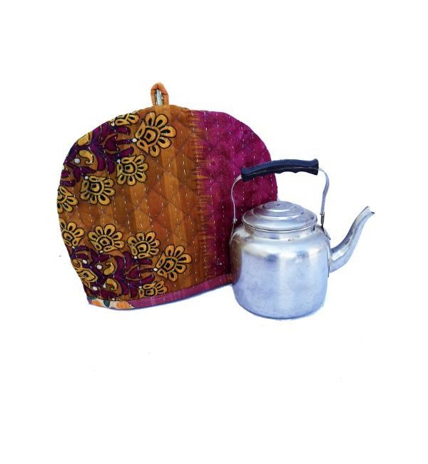 Alternative view of Sari Kantha Tea Cozy