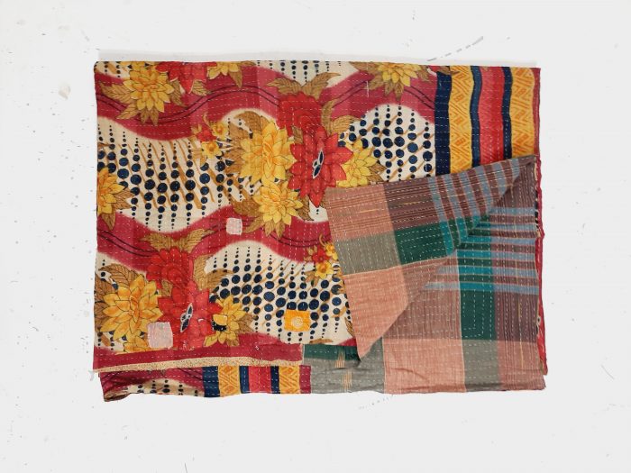 Vintage Kantha Quilts, Throw Blankets, Bedspreads & Wholesale Quilts