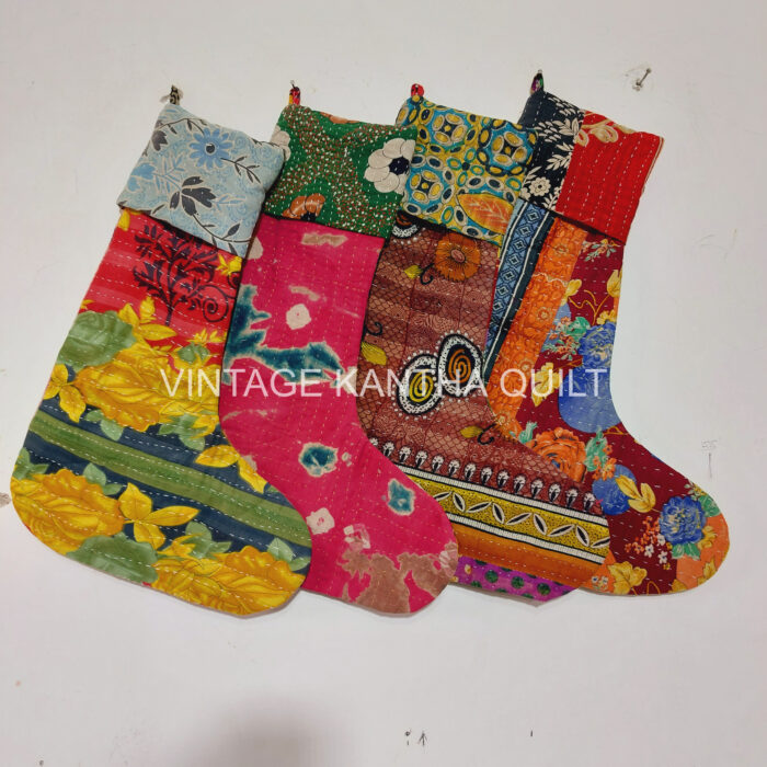 Vintage Kantha Quilts, Throw Blankets, Bedspreads & Wholesale Quilts