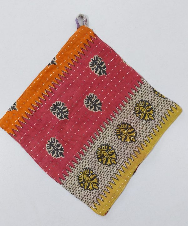 Alternative view of Kantha Pot Holder Set of 5