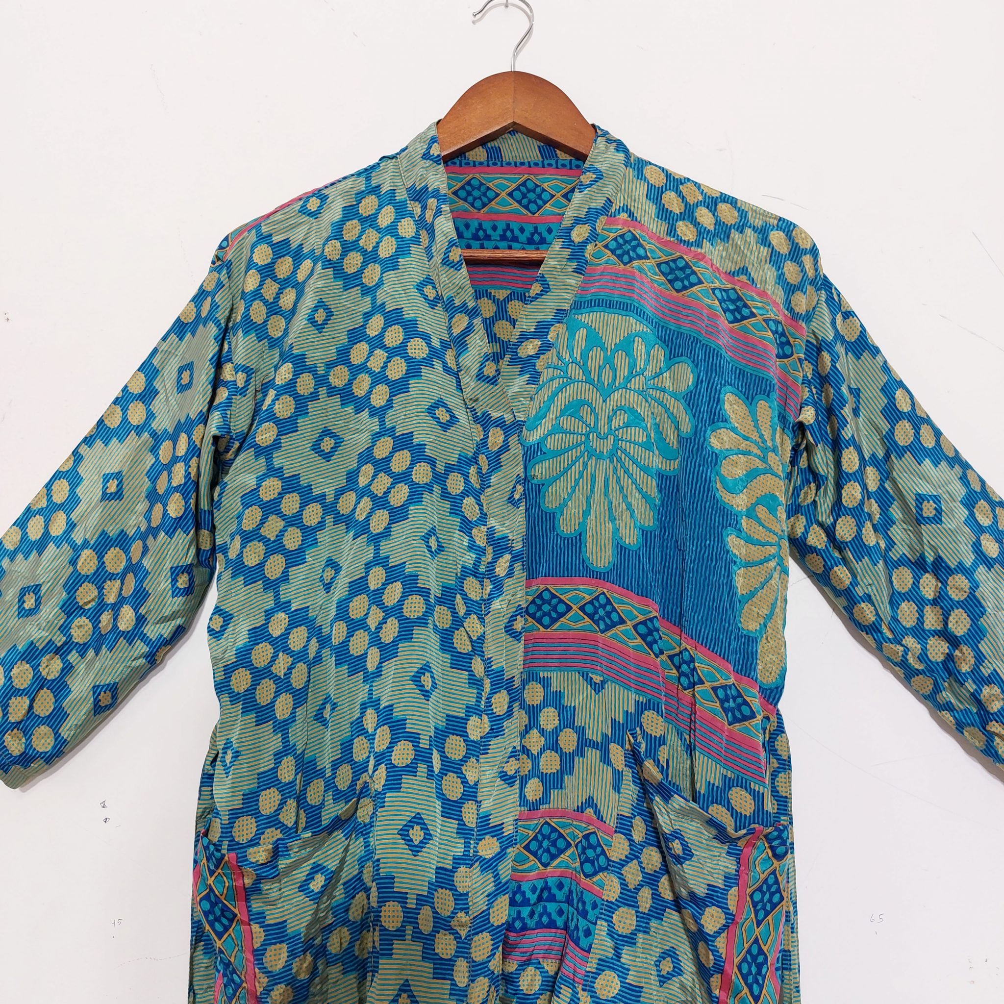 Handmade Unique Indian Silk Kimonos Vintage Kantha Quilts, Throw