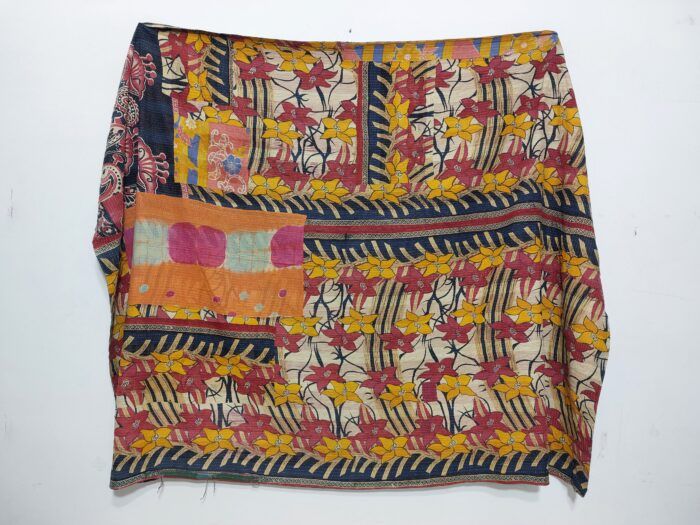 Vintage Kantha Quilts, Throw Blankets, Bedspreads & Wholesale Quilts