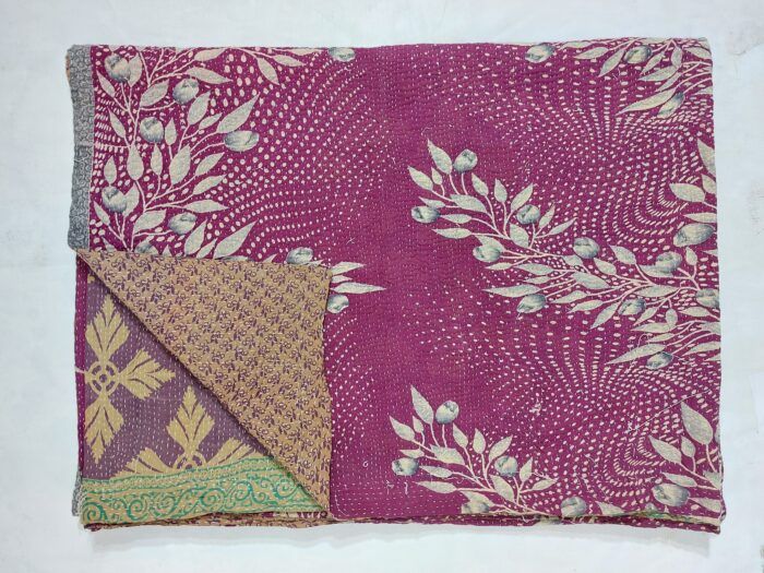 Vintage Kantha Quilts, Throw Blankets, Bedspreads & Wholesale Quilts