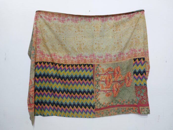 Vintage Kantha Quilts, Throw Blankets, Bedspreads & Wholesale Quilts