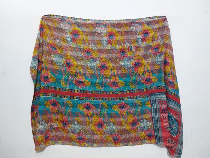 Vintage Kantha Quilts, Throw Blankets, Bedspreads & Wholesale Quilts