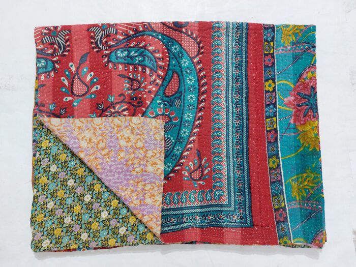 Vintage Kantha Quilts, Throw Blankets, Bedspreads & Wholesale Quilts