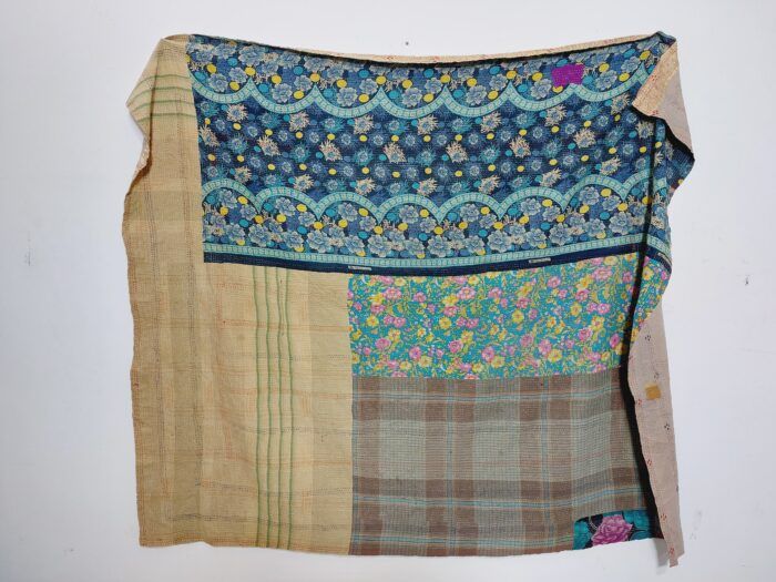 Vintage Kantha Quilts, Throw Blankets, Bedspreads & Wholesale Quilts