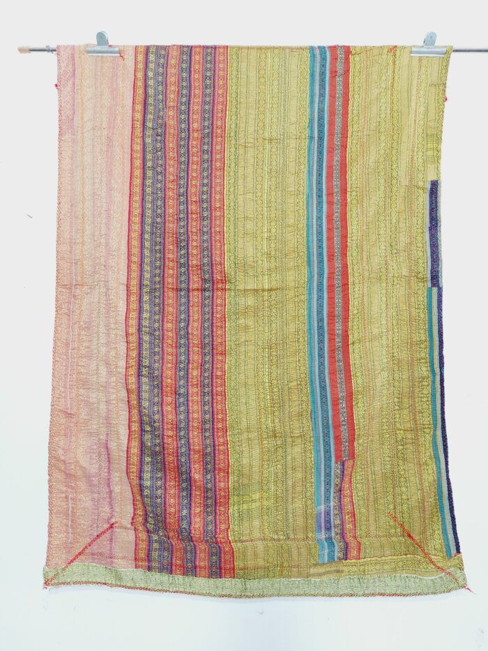 Vintage Kantha Quilts, Throw Blankets, Bedspreads & Wholesale Quilts