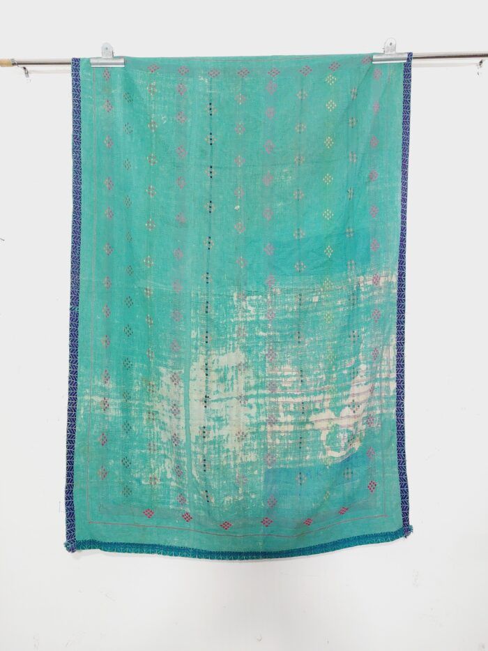 Vintage Kantha Quilts, Throw Blankets, Bedspreads & Wholesale Quilts