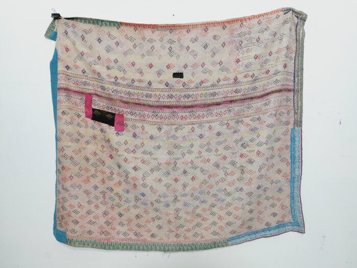 Vintage Kantha Quilts, Throw Blankets, Bedspreads & Wholesale Quilts