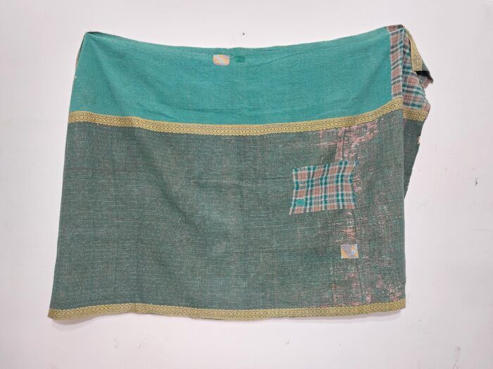 Vintage Kantha Quilts, Throw Blankets, Bedspreads & Wholesale Quilts
