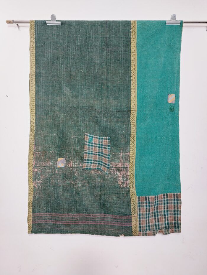 Vintage Kantha Quilts, Throw Blankets, Bedspreads & Wholesale Quilts