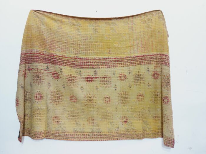 Vintage Kantha Quilts, Throw Blankets, Bedspreads & Wholesale Quilts