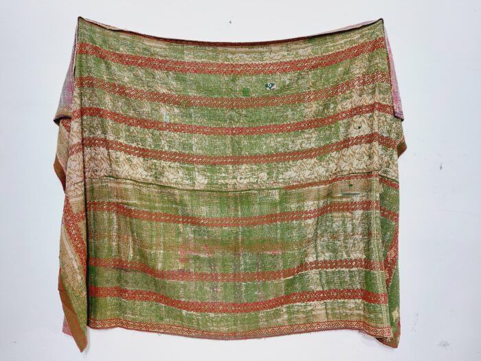 Vintage Kantha Quilts, Throw Blankets, Bedspreads & Wholesale Quilts