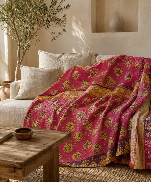 Artisan Collection No. 276 Vintage Kantha Quilt – Hand-Stitched Reversible Sari Throw, Twin | EBY-TW-276