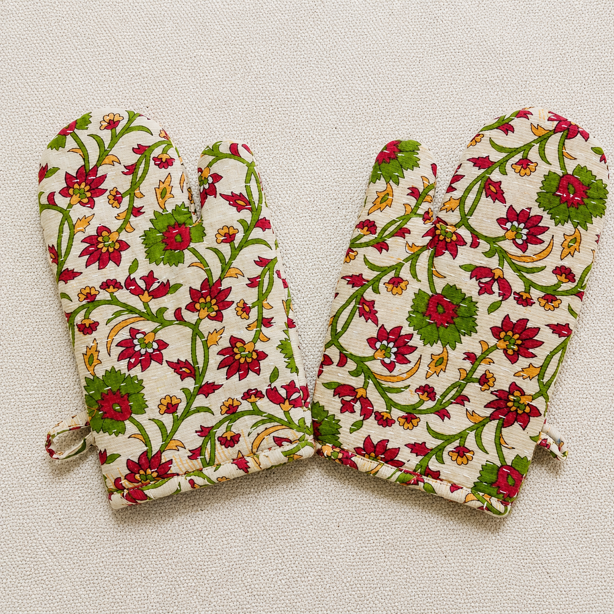 2 Pcs Assorted Floral Cotton Oven Mitts – Handmade Quilted Kitchen Pot Holder Gloves