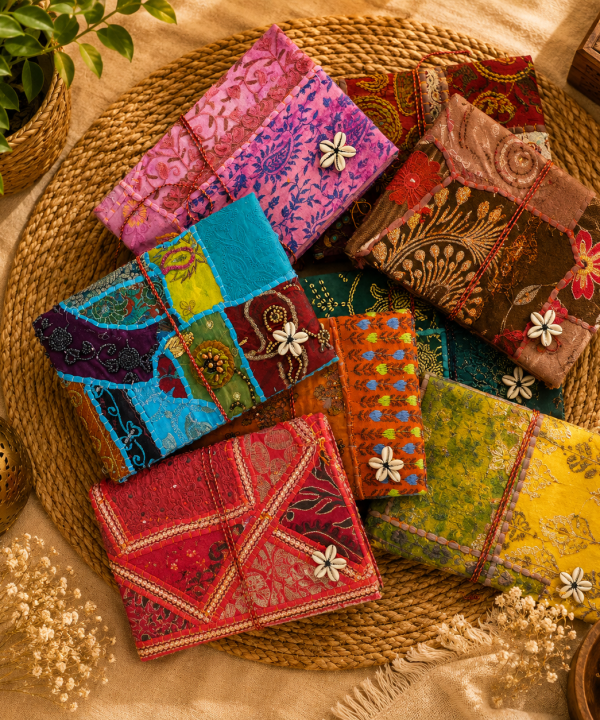 Vintage Kantha Handmade Journal – 100 Pages Patchwork Fabric Notebook, Recycled Sari Diary, Boho Indian Writing Journal – 1 Piece