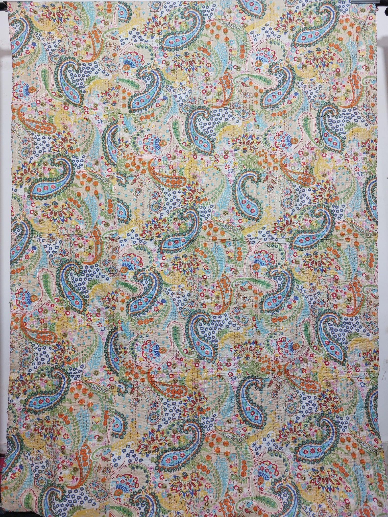 Cream Multicolour Paisley Kantha Quilt - Image 2