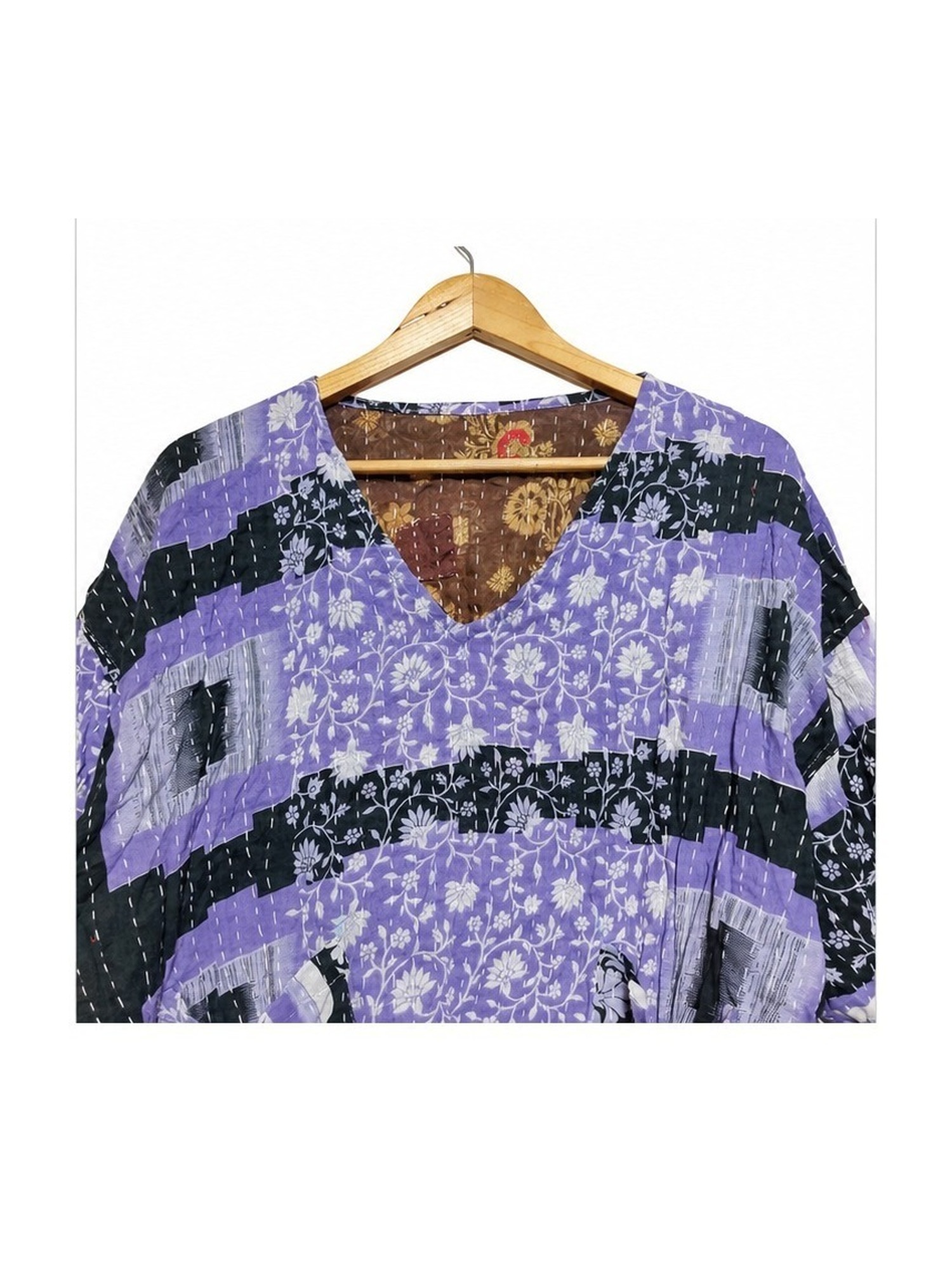 Lavender and Black Floral Striped Reversible Kantha Top – Handmade Vintage Cotton Sari Boho Top, Free Size - Image 3